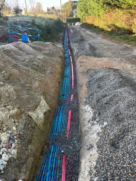 Création de réseau d’eau avec terrassement sur 100 ml à Castelnau d'Estretefond